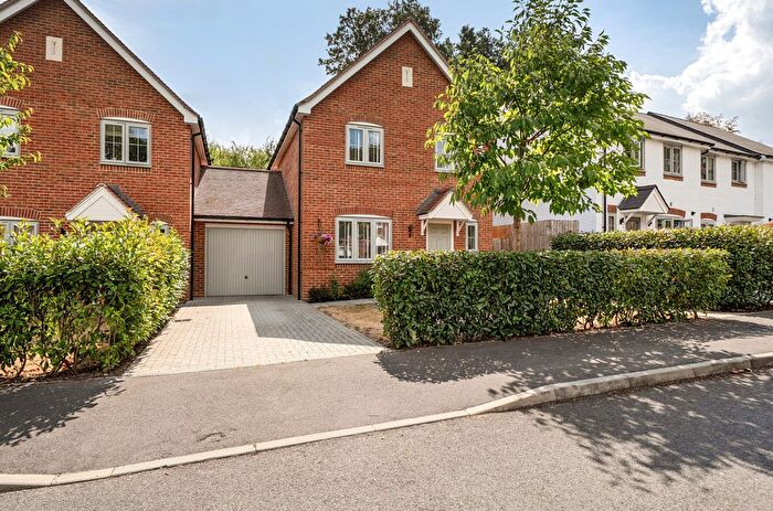 3 Bedroom Link Detached House For Sale In St. Legers Way, Riseley, Reading, Hampshire, RG7