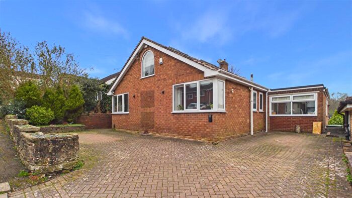 2 Bedroom Detached Bungalow For Sale In The Drive, Halesowen, B63