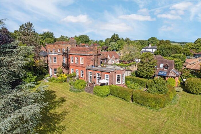 1 Bedroom Apartment For Sale In High Street, Great Missenden, HP16