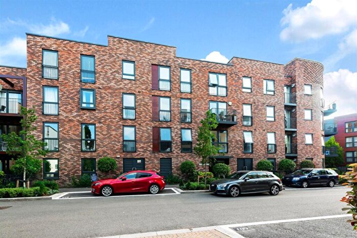 3 Bedroom Flat To Rent In Madeleine Close, Stanmore, HA7