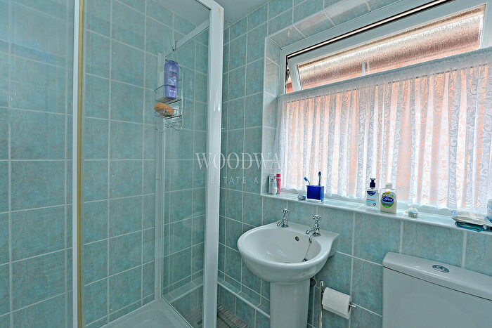 2 Bedroom Detached Bungalow For Sale In Thomson Drive, Codnor, DE5