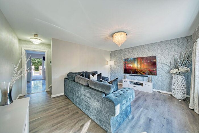 3 Bedroom Terraced House For Sale In Shiskine Drive, Maryhill, Glasgow, G20