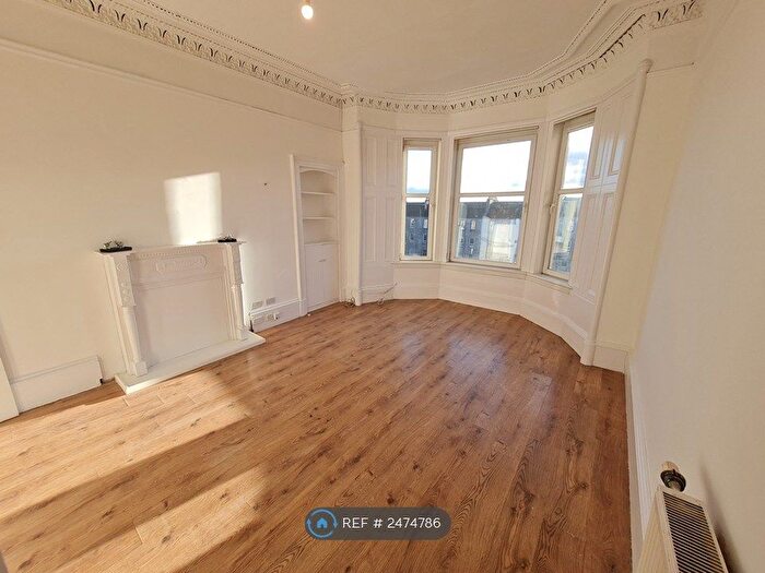 2 Bedroom Flat To Rent In Finlay Drive, Glasgow, G31