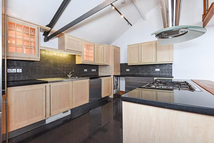 3 Bedroom Flat To Rent In City Centre, Hereford, HR1
