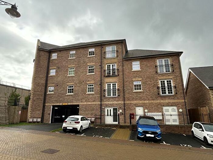 1 Bedroom Flat To Rent In Little Meadow Court, Watermark Road, Maidstone, Kent, ME14