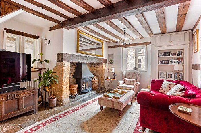 4 Bedroom Terraced House For Sale In High Street, Marshfield, SN14