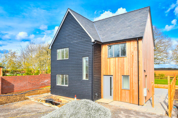 3 Bedroom Detached House For Sale In Watchouse Road, Stebbing, CM6