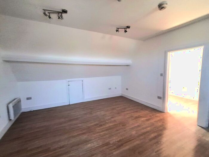 1 Bedroom Flat To Rent In Hendon, London, NW4