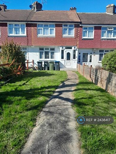 3 Bedroom Terraced House To Rent In Knollmead, Surbiton, KT5