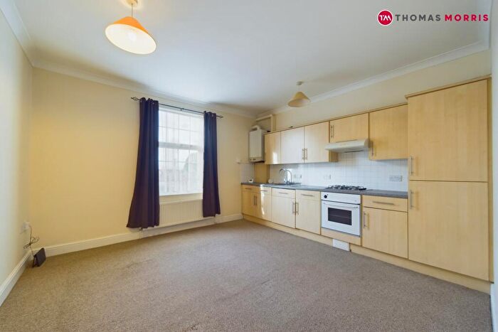 1 Bedroom Apartment To Rent In Kneesworth Street, Royston, SG8