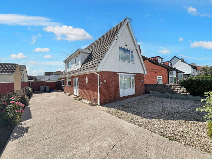3 Bedroom Detached House For Sale In Marine Road, Pensarn, Abergele, LL22