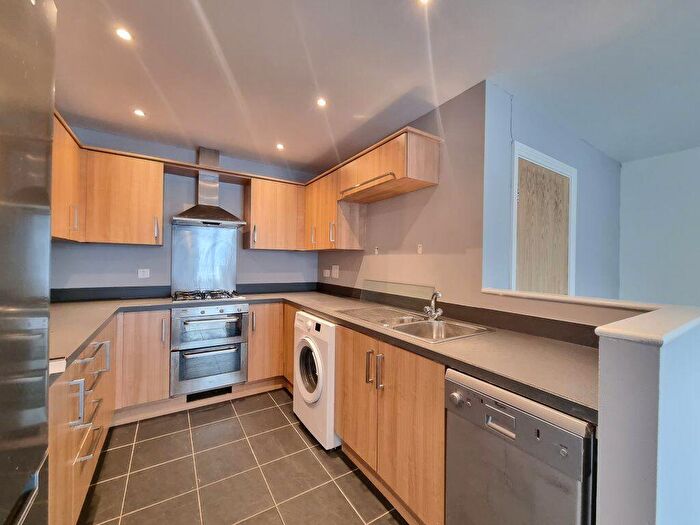 2 Bedroom Flat To Rent In Watkin Road, Leicester, LE2