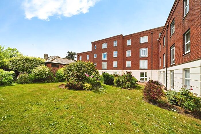 2 Bedroom Flat For Sale In Homeclyst House (Exeter), Exeter, EX2