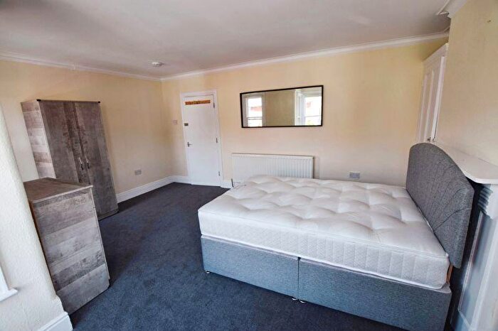 1 Bedroom House Of Multiple Occupation To Rent In Campbell Road, Bedford, MK40