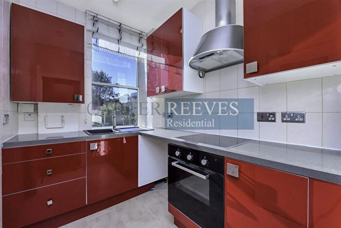 3 Bedroom Flat To Rent In Camden Street, Camden, Euston, Kings Cross, London, NW1