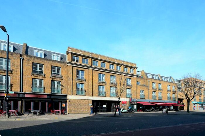 2 Bedroom Flat To Rent In Essex Road, Islington, London, N1