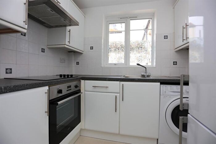 1 Bedroom Flat To Rent In Hova Villas, Hove, BN3