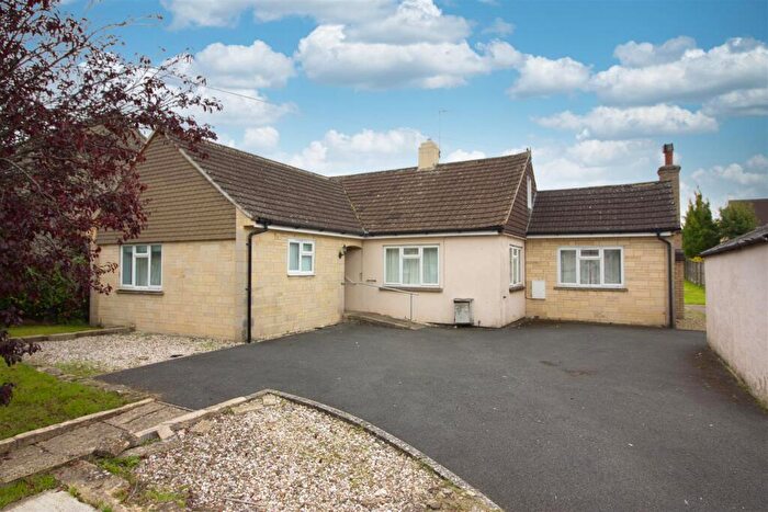 3 Bedroom Bungalow For Sale In Pool Gastons Road, Malmesbury, SN16