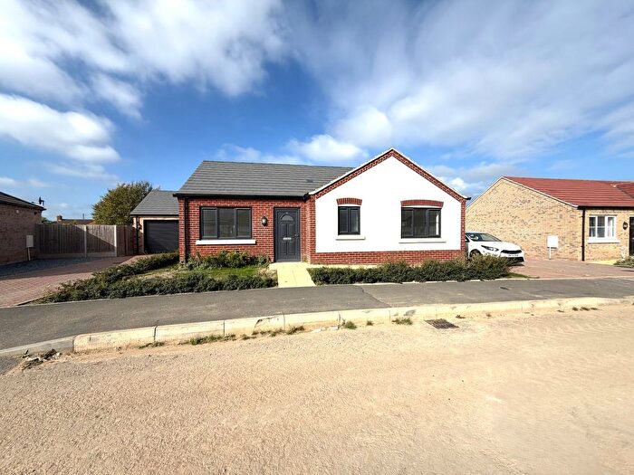2 Bedroom Bungalow To Rent In Hunters Rowe, Emneth, PE14