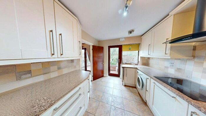 2 Bedroom End Of Terrace House For Sale In Cornwell Crescent, Stanford-Le-Hope, Essex, SS17