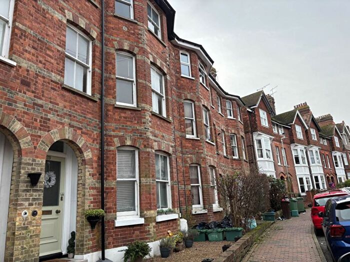 1 Bedroom Flat To Rent In Lime Hill Road, Tunbridge Wells, TN1
