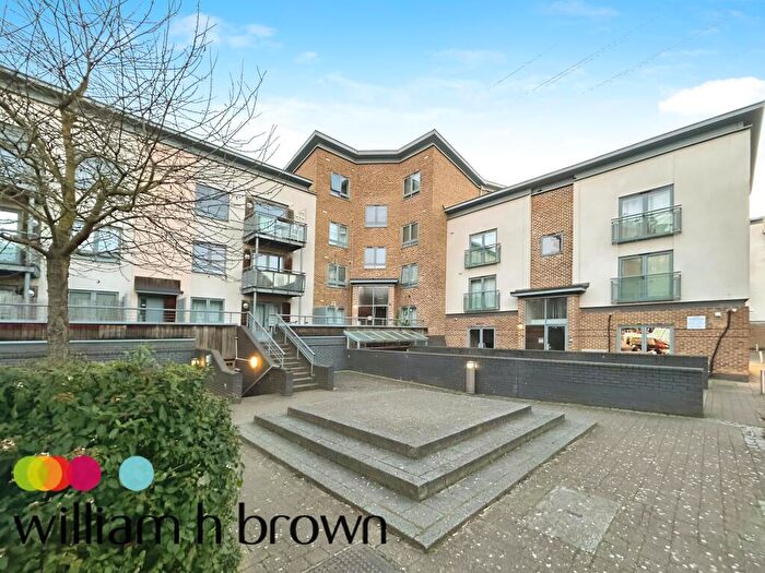 2 Bedroom Apartment To Rent In Quayside Drive, Colchester, CO2