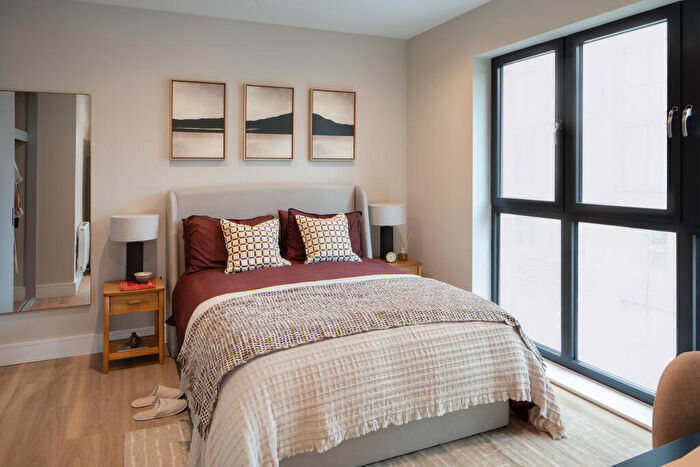 3 Bedroom Apartment To Rent In Hurst Street, Birmingham, B5