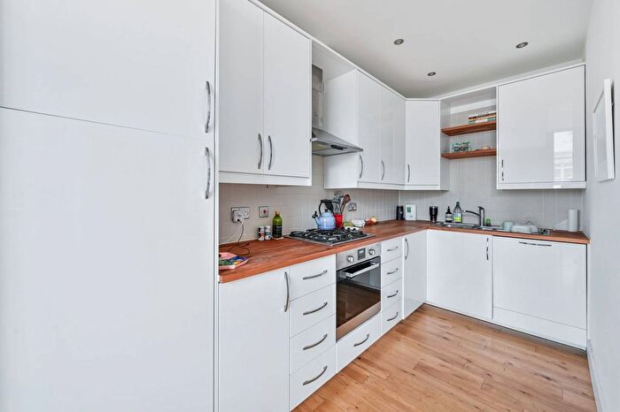 1 Bedroom Flat To Rent In Thrawl Street, Aldgate, London, E1