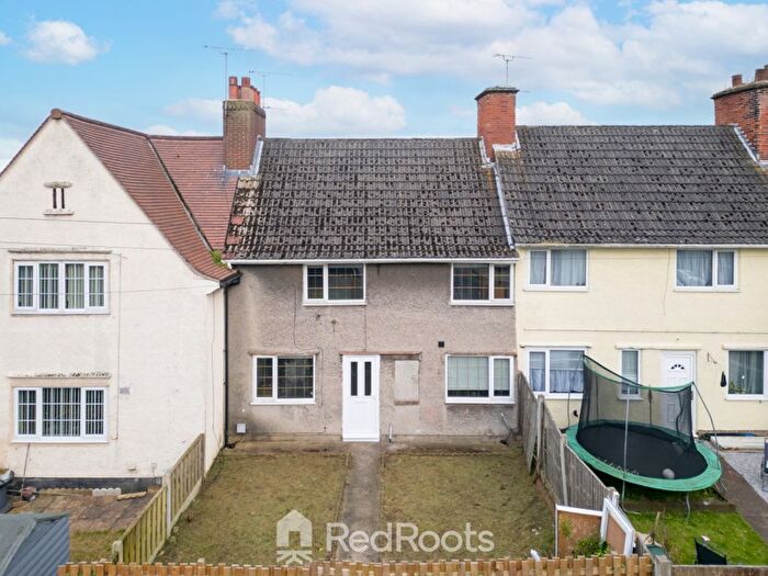 3 Bedroom Terraced House To Rent In West Avenue, Woodlands, Doncaster, South Yorkshire, DN6
