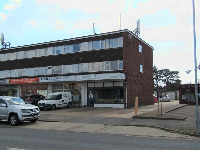 2 Bedroom Flat To Rent In Frinton Road, Holland-On-Sea, Clacton-On-Sea, CO15