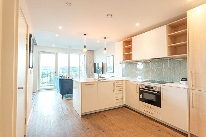 Studio For Sale In Mary Neuner Road, Wood Green, N8