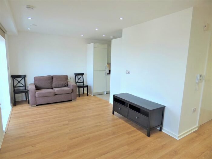 Studio To Rent In William Beveridge House, Vernon Road, London, E3