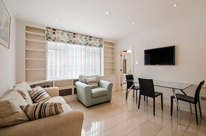 2 Bedroom Flat To Rent In Hallam Court, Hallam Street, W1W