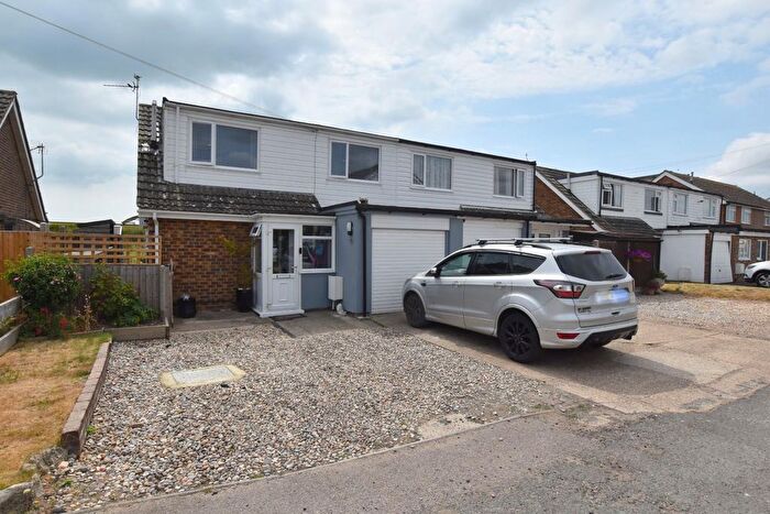 4 Bedroom Semi-Detached House For Sale In High Knocke, Dymchurch, Romney Marsh, TN29