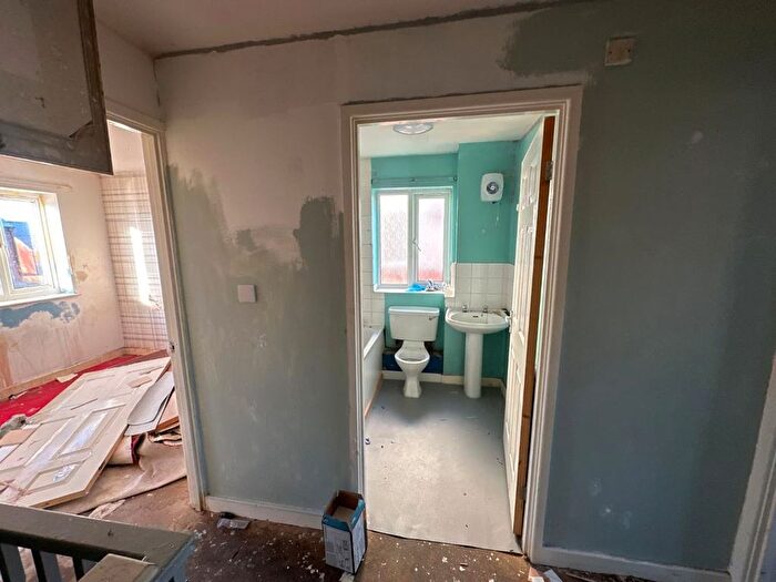 2 Bedroom Semi-Detached House For Sale In New Town, Brierley Hill, DY5