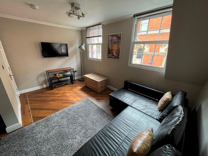 1 Bedroom Flat To Rent In Bowlalley Lane, Hull, HU1