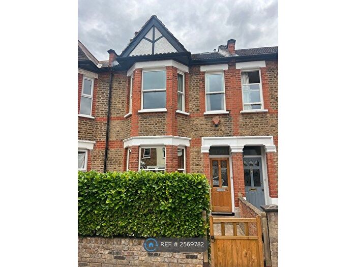 5 Bedroom Terraced House To Rent In Darwin Road, London, W5