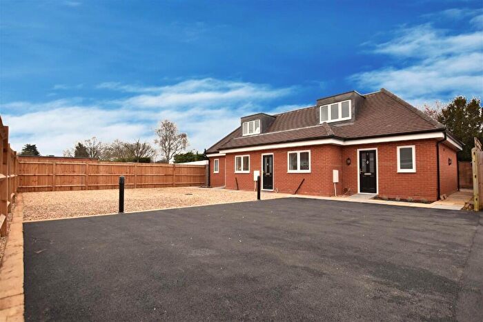 1 Bedroom Flat To Rent In Brighton Road, Redhill, Surrey, RH1