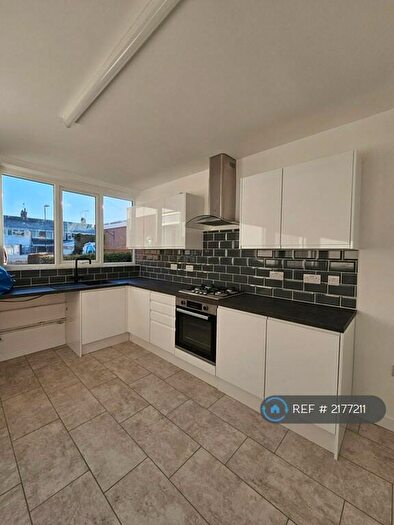 3 Bedroom End Of Terrace House To Rent In Crummock Close, Coventry, CV6