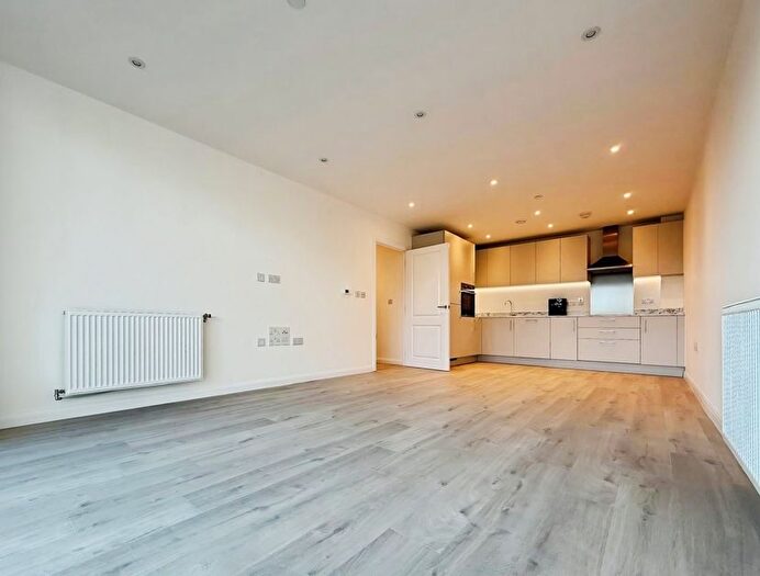 2 Bedroom Flat To Rent In Truman Way, Dartford, DA1