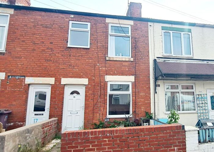 3 Bedroom Terraced House To Rent In Welbeck Street, Creswell, Worksop, S80