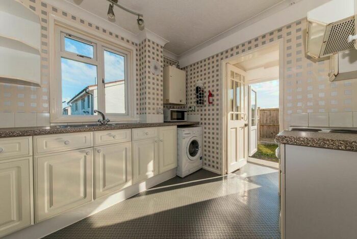 4 Bedroom House To Rent In Old Park Avenue, Canterbury, CT1