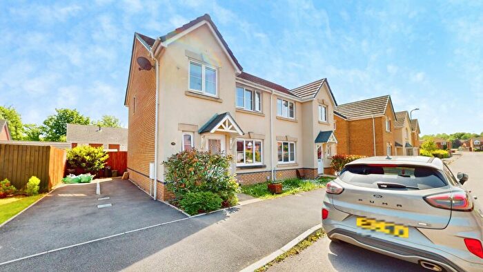 3 Bedroom Semi-Detached House To Rent In Stryd Silurian, Llanharry, CF72