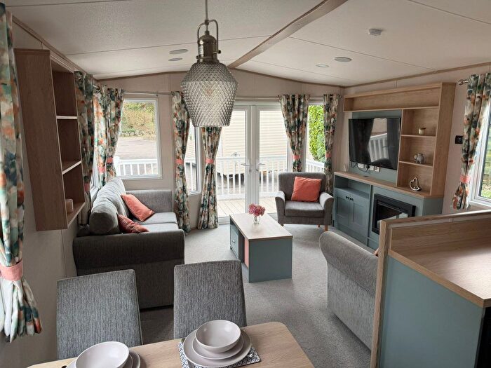 2 Bedroom Park Home For Sale In Silverdale Road, Warton, Carnforth, LA5