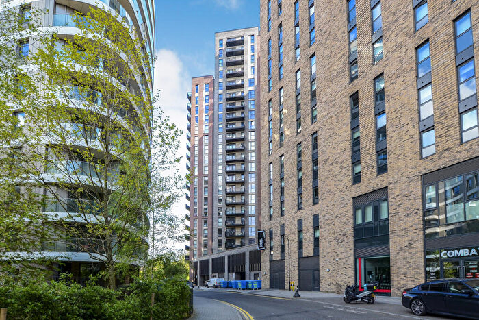 2 Bedroom Flat For Sale In North End Road, Wembley, HA9