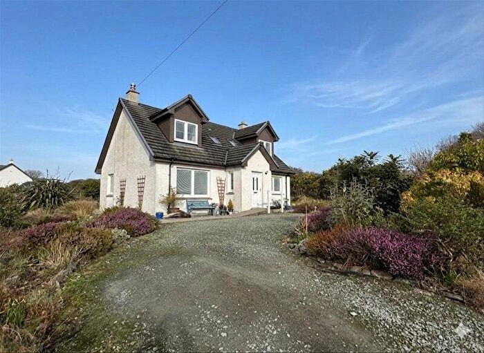 3 Bedroom Detached House For Sale In Miller Road, Whitehouse, By Tarbert, PA29