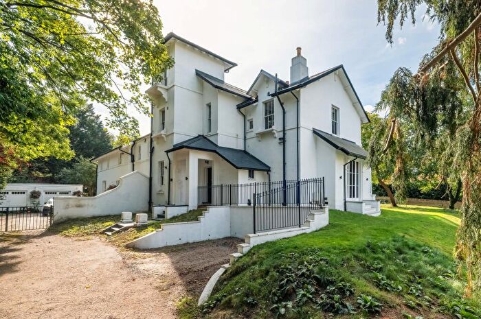 5 Bedroom Semi Detached House For Sale In The Glebe, London, SE3