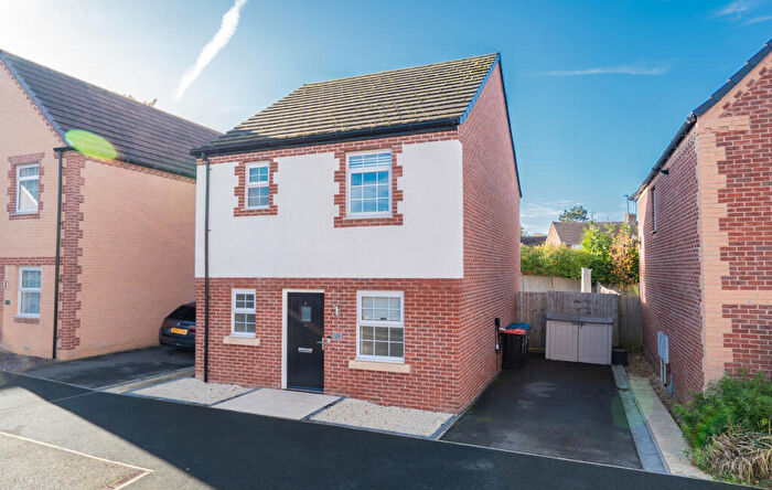 3 Bedroom Detached House For Sale In Blind Pond Lane, Bow Brickhill, Milton Keynes, MK17