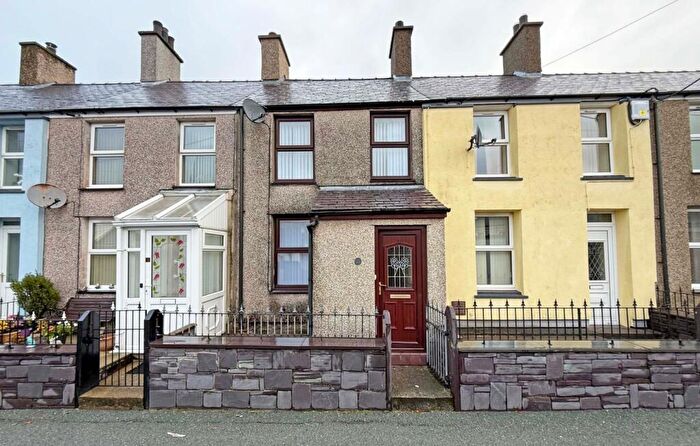 2 Bedroom Terraced House For Sale In Marian Terrace, Deiniolen, Caernarfon, Gwynedd, LL55
