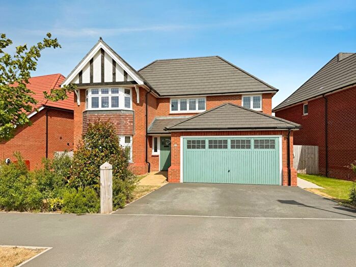 4 Bedroom Detached House For Sale In Beamont Crescent, Woodford, SK7